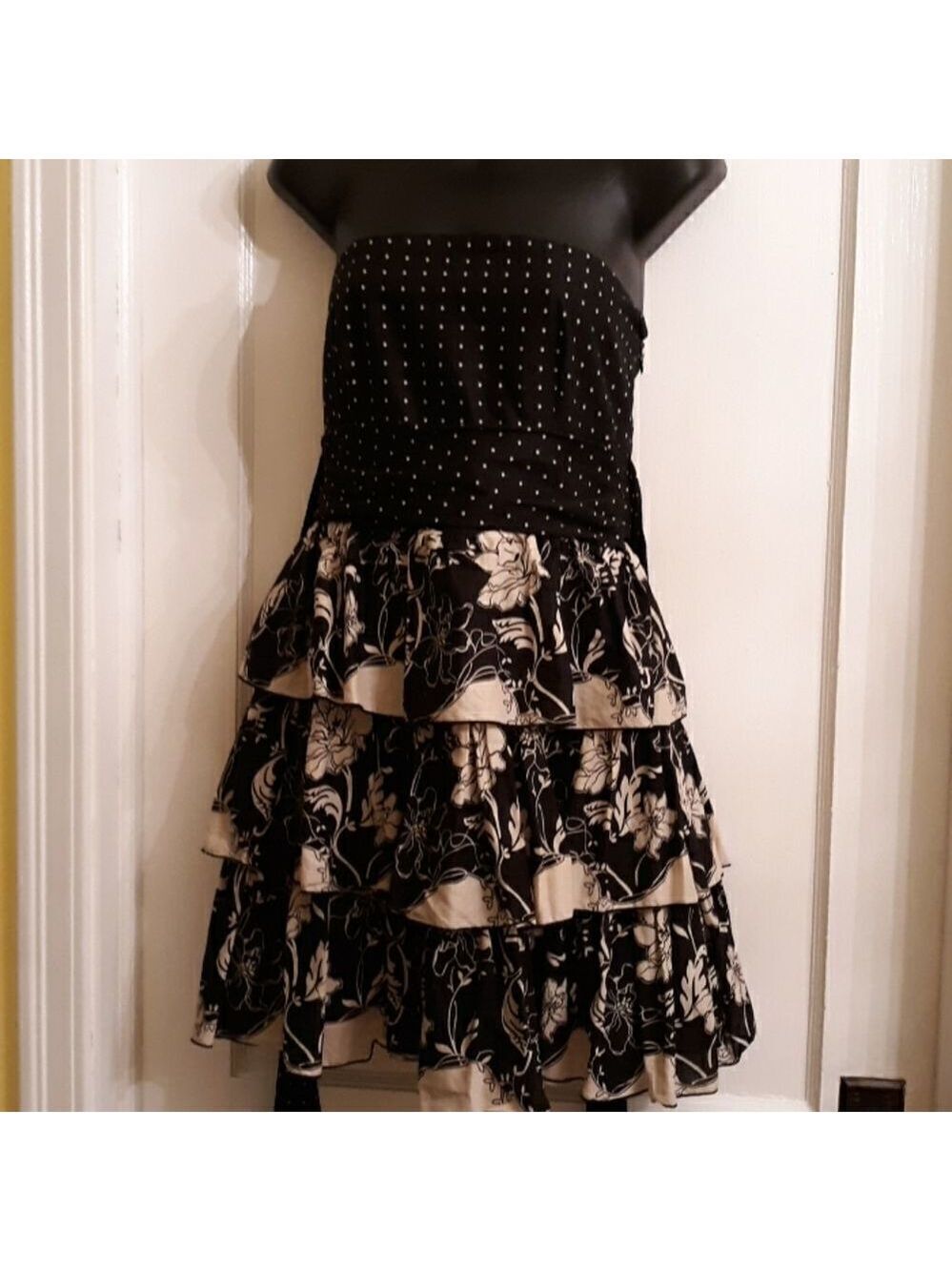 Twenty One strapless multi tier black white dress Size M